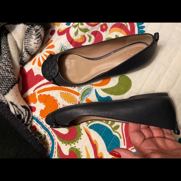 Tory Burch Navy Flats UEC - Picture 11 of 12